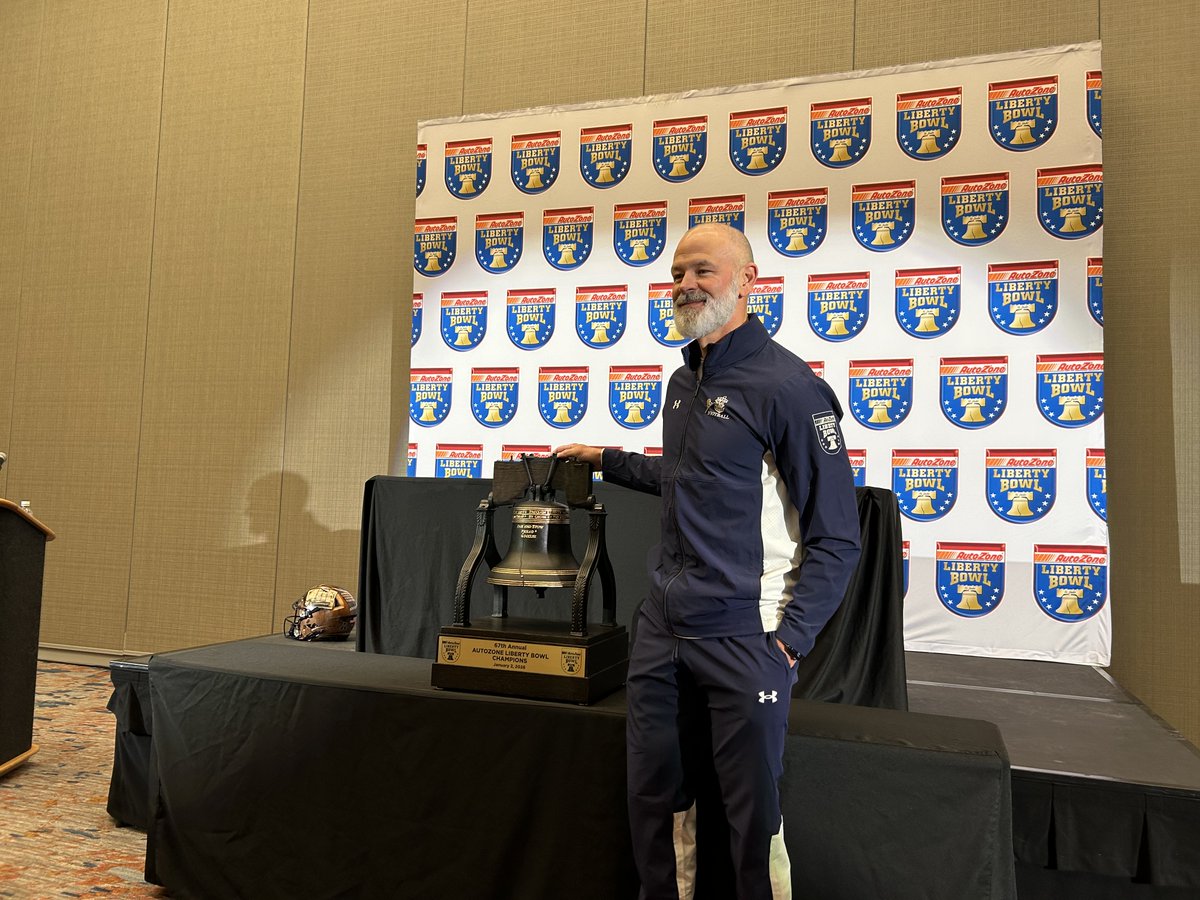 An in-dept scouting report of the matchup between <a href="/NavyFB/">Navy Football</a> and <a href="/GoBearcatsFB/">Cincinnati Football</a>. All you need to know about the 67th edition of the <a href="/AZOLibertyBowl/">AutoZone Liberty Bowl</a>, being played Friday afternoon in Memphis.
capitalgazette.com/2026/01/01/nav…