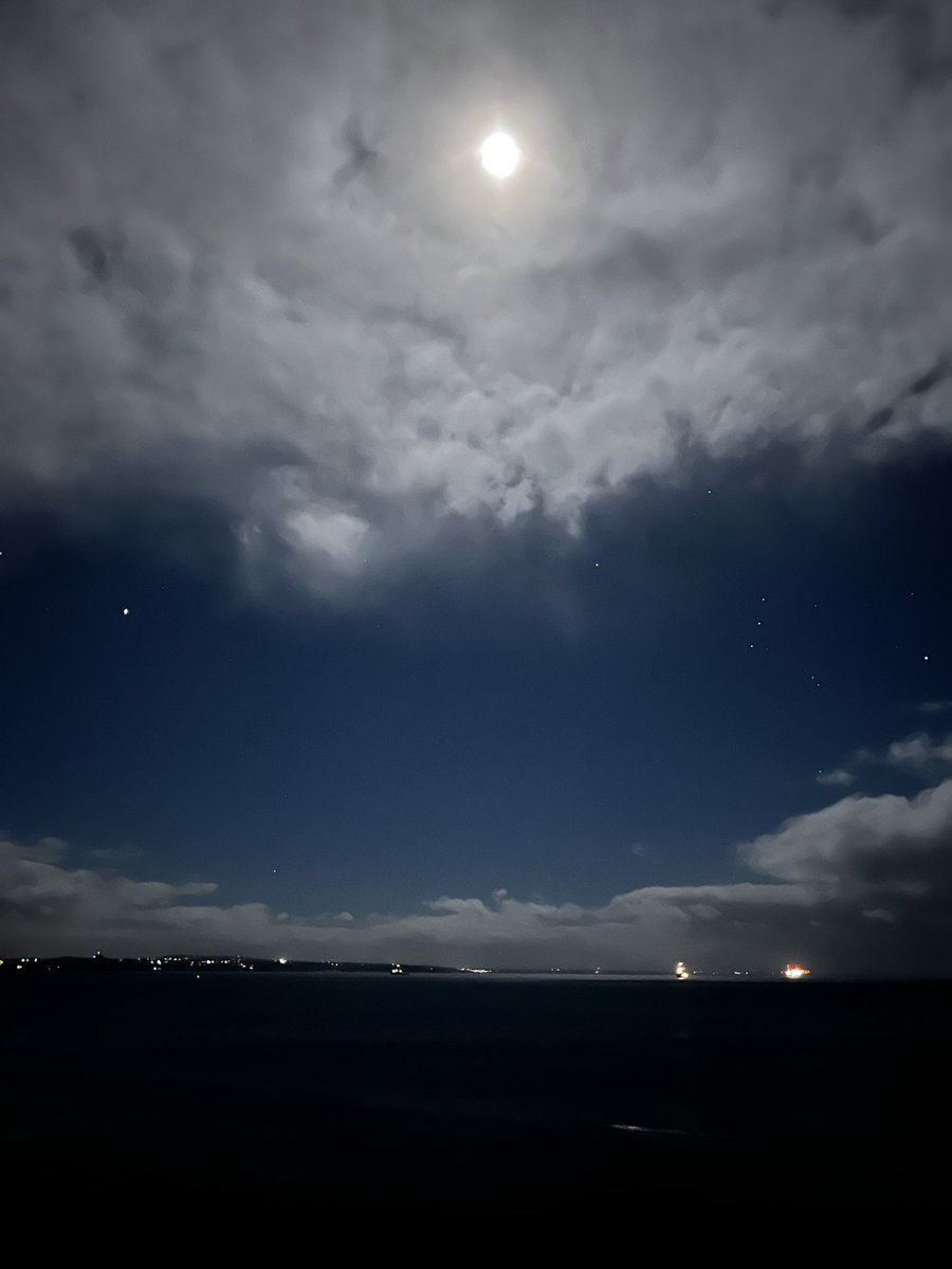 SiPender tweet media