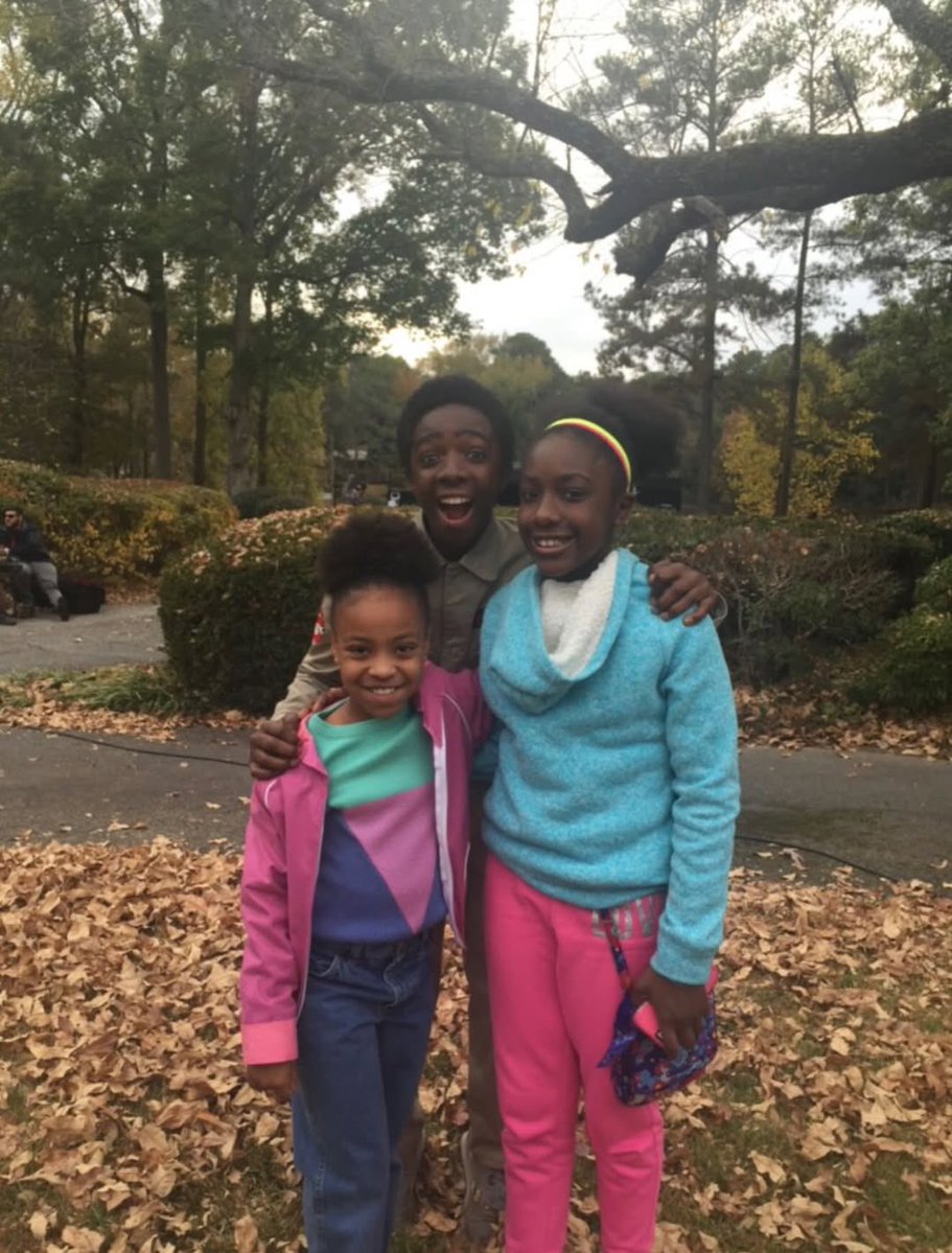 scrawnypercy's tweet image. CUT THE SHOW