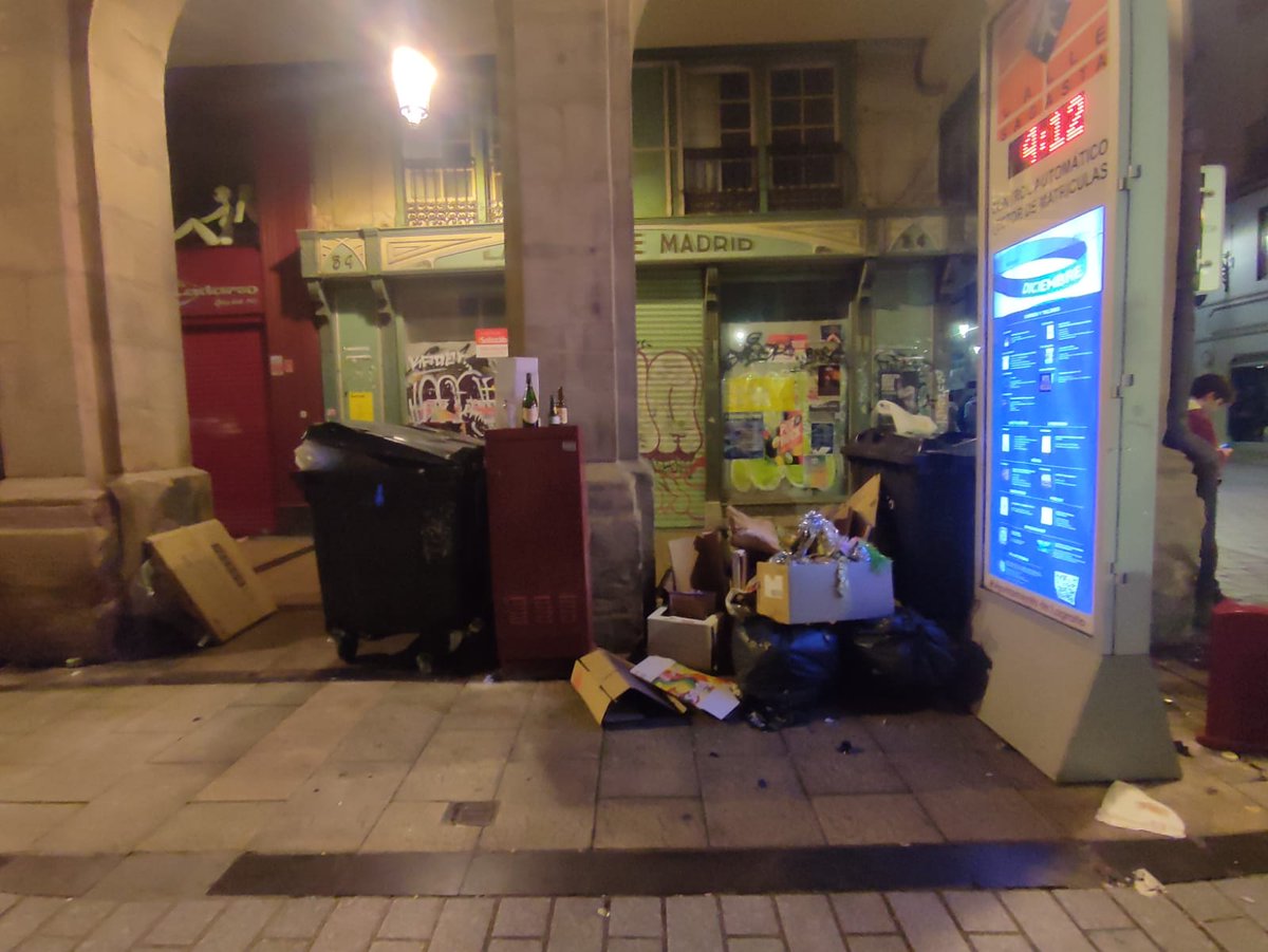 Feliz año nuevo 2026 a todos, excepto a los que, una noche más, convirtieron el Centro Histórico de Logroño en un vertedero, en todos los sentidos.