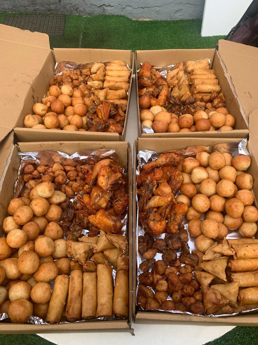 sheduchops's tweet photo. β¨ Hello 2026! β¨
A brand-new year filled with bigger flavours, better moments, and unforgettable crunch π₯’β¨
Happy New Year from all of us at SheduChops π₯
.
.
.
#HappyNewYear2026 #smallchops
#NewYearVibes #foodbrandinlagos #sheduchops https://t.co/5rJWgYQSa7