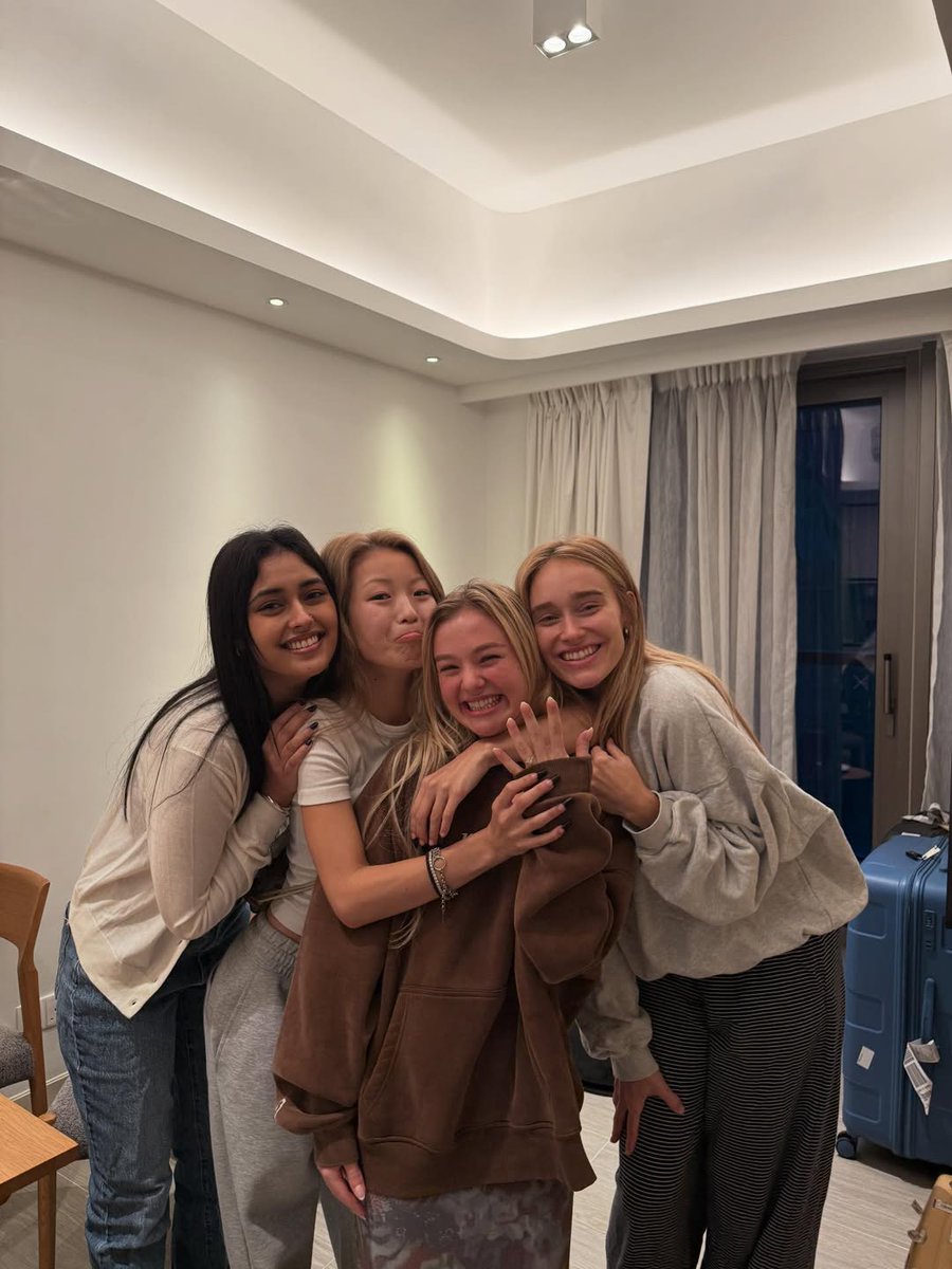 Sina Deinert Updates (Fan Account) tweet media