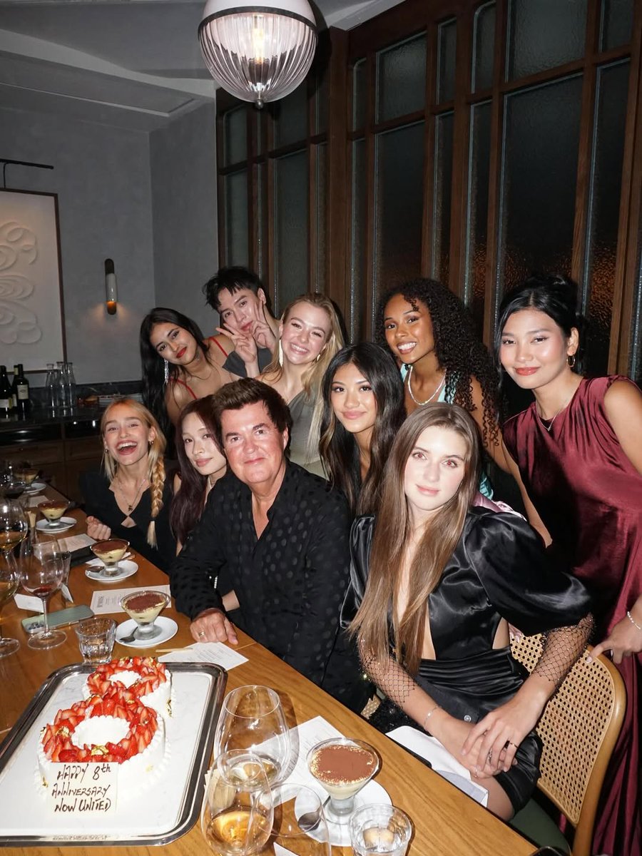 Sina Deinert Updates (Fan Account) tweet media