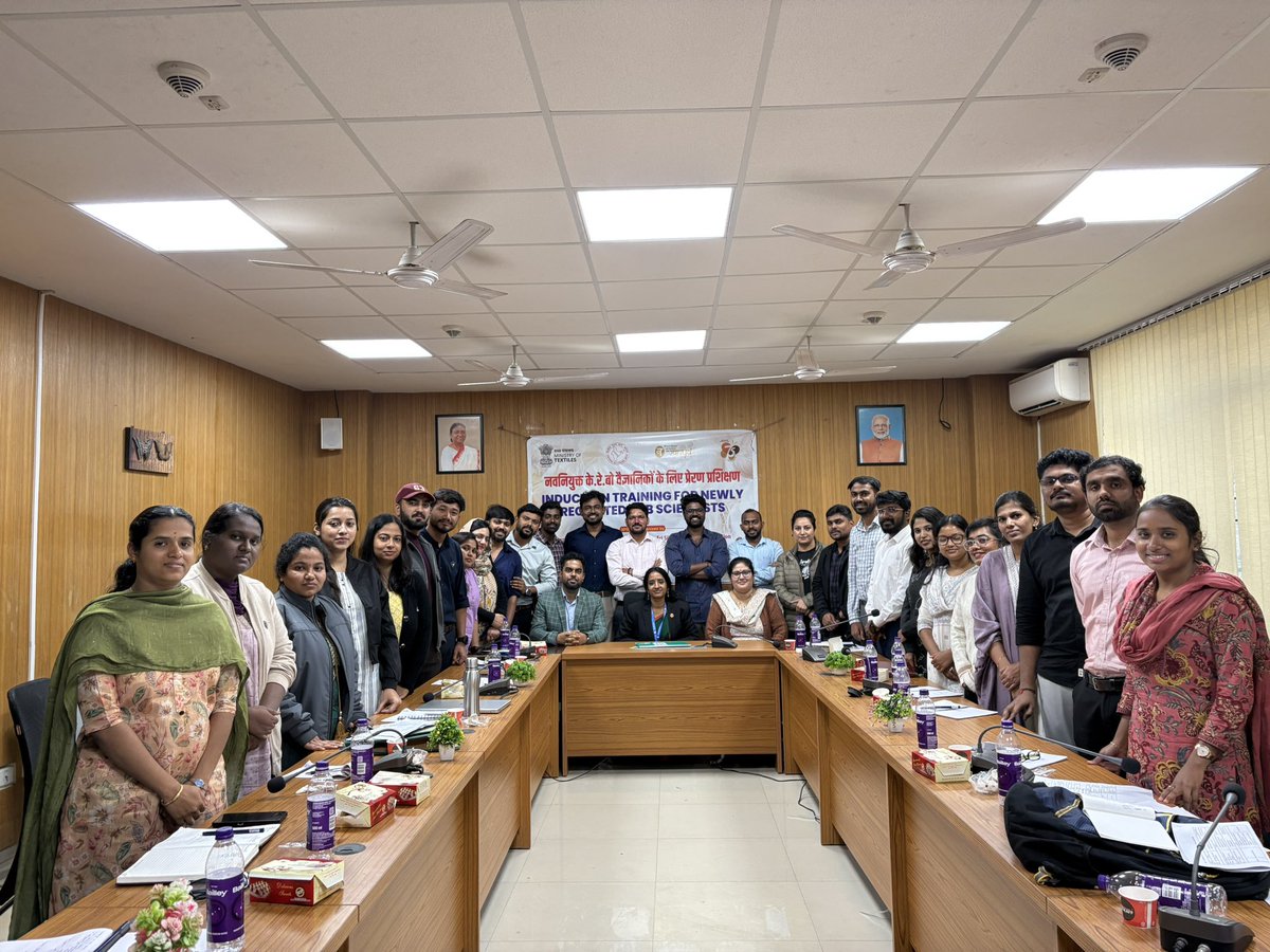 MssoSilk's tweet photo. Induction Training of New Scientists (Batch III) at CSB MESSO, Guwahati — Day 3  on 01.01.2026 focused on diversified and emerging themes through expert sessions:
🔹 Testing the Purity of Silk – SMOI, Guwahati 🔹 Commercial Large-scale Eri Seed Production, new cluster development & Field Success Stories – Dr. Lalitha N., Scientist-D, P2 EBSF, Topatoli, Assam 🔹 Agronomical Practices in host Plantation Maintenance – Shri Abhishek Singh, Scientist-C, CSB MESSO P3, Nongpoh, Meghalaya 🔹 Climate Risk, Adaptive Strategies & Impact of Cooler-Zone Rearing on Sustainable Muga Seed Production – Dr. Lopamudra Guha, Scientist-D, CSB MESSO, Guwahati
The day also featured a field visit to the Golden Silk Park, Khanapara, under the DoS, Assam, followed by an engaging Group Discussion on advancing climate-smart approaches for sustainable Muga & Eri sericulture.
@csbmot @TexMinIndia