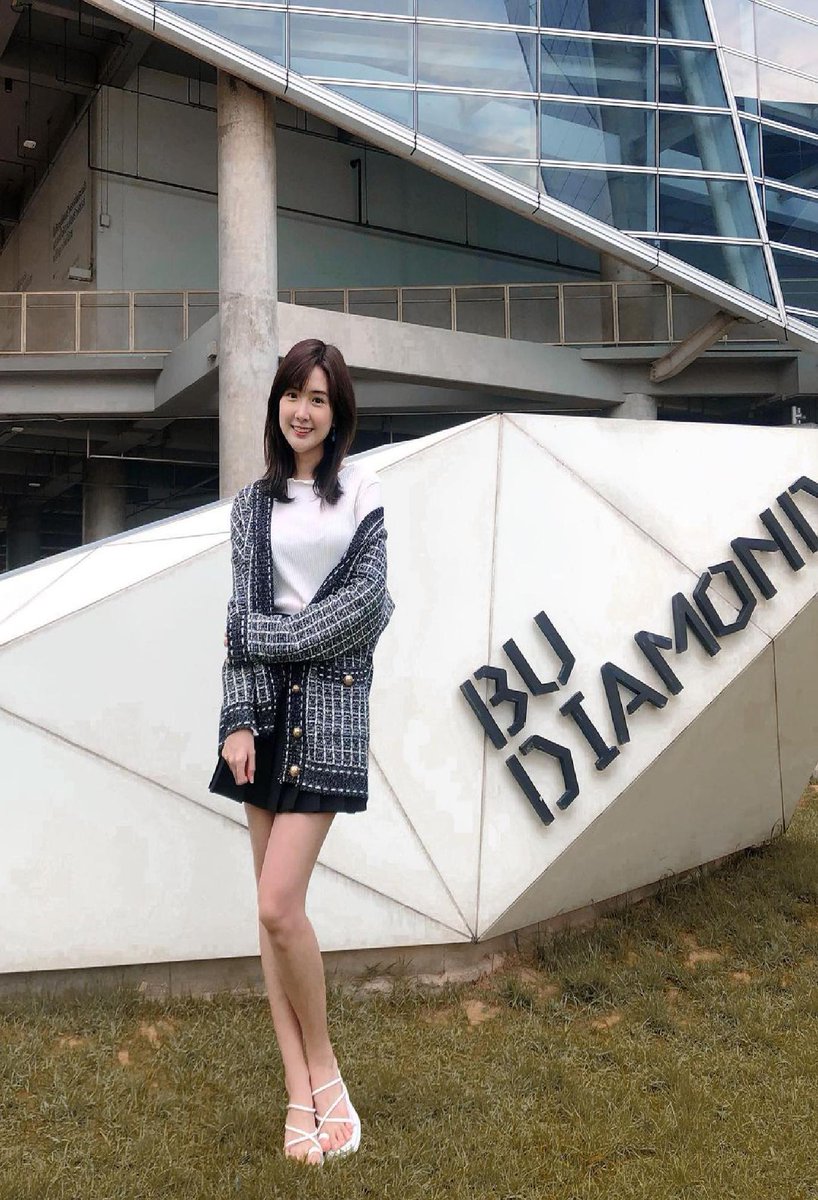 Kari Wright tweet media