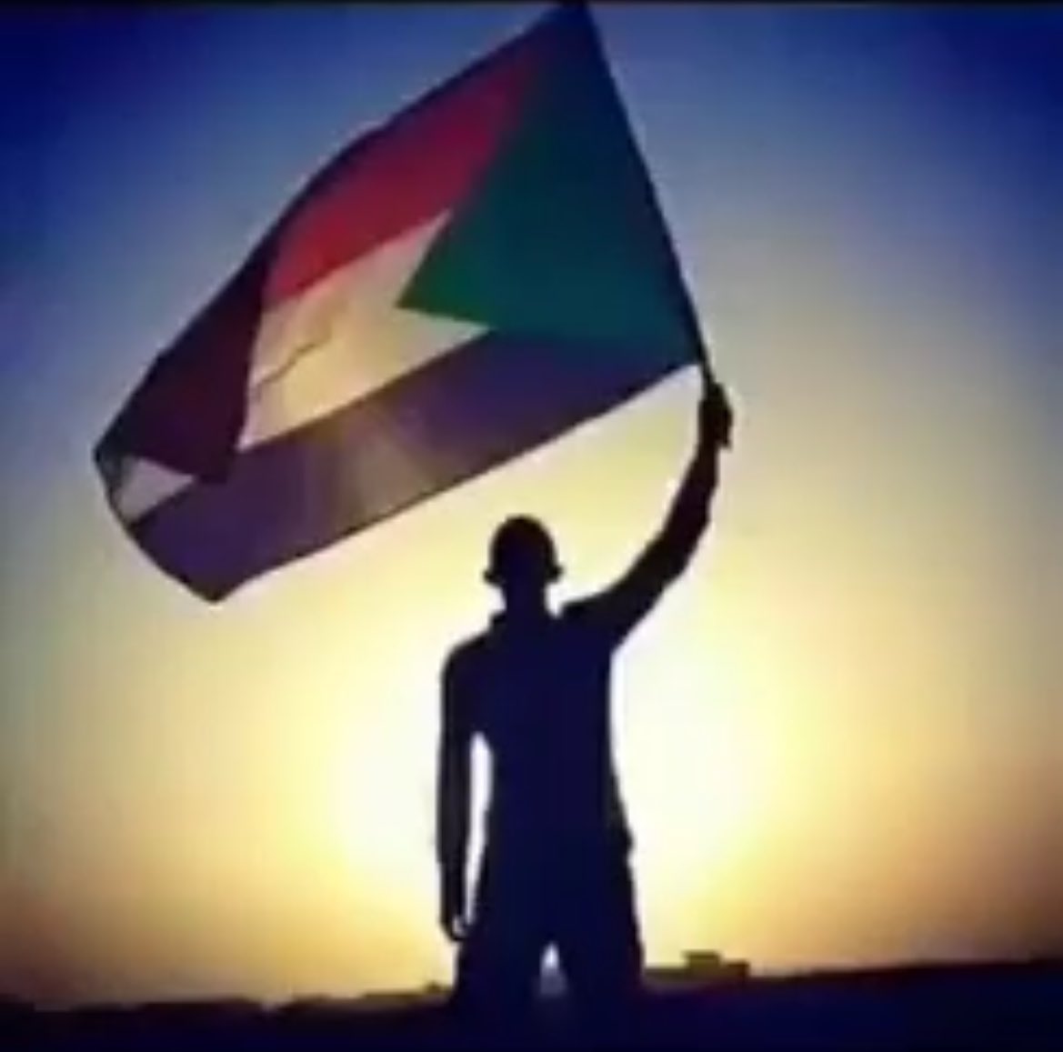 خلال اليومين الماضية
عدد متحركات القوات المسلحة ، سلاح الجو السوداني يضرب بقوة ، اسر اعداد كبيرة من المرتزقة ، هروب الكثير من مرتزقة المليشيا ، هلاك اعداد كبيرة من المليشيا

كل ذلك يعني ان القوات المسلحة مسيطرة على المعارك و نفسها طويل و بحول الله و قوته منتصرة
#السودان