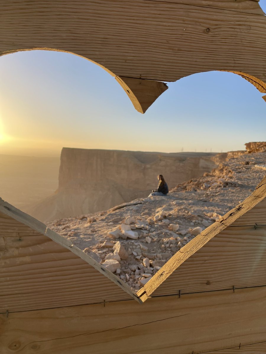 bn_alyaser's tweet photo. Edge of the World https://t.co/AfpnZf927d