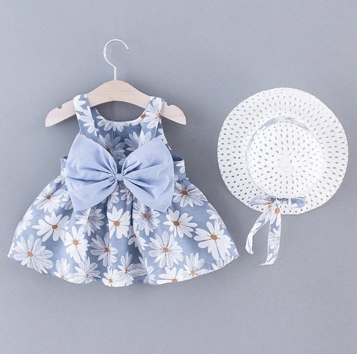 theliltotsstore's tweet image. 🌸 Princess perfection! 👗✨ Our Little Floral Princess Dress is blooming with style &amp;amp; charm! 🌺👑 Perfect for your little royal! 💖✨🎟️ Code: winterwise (20% OFF!) 
$19.88
💻thelittletotsstore.com/.../little-flo…
#KidsFashion #TheLittleTotsStore #PrincessStyle #FridayFeeling