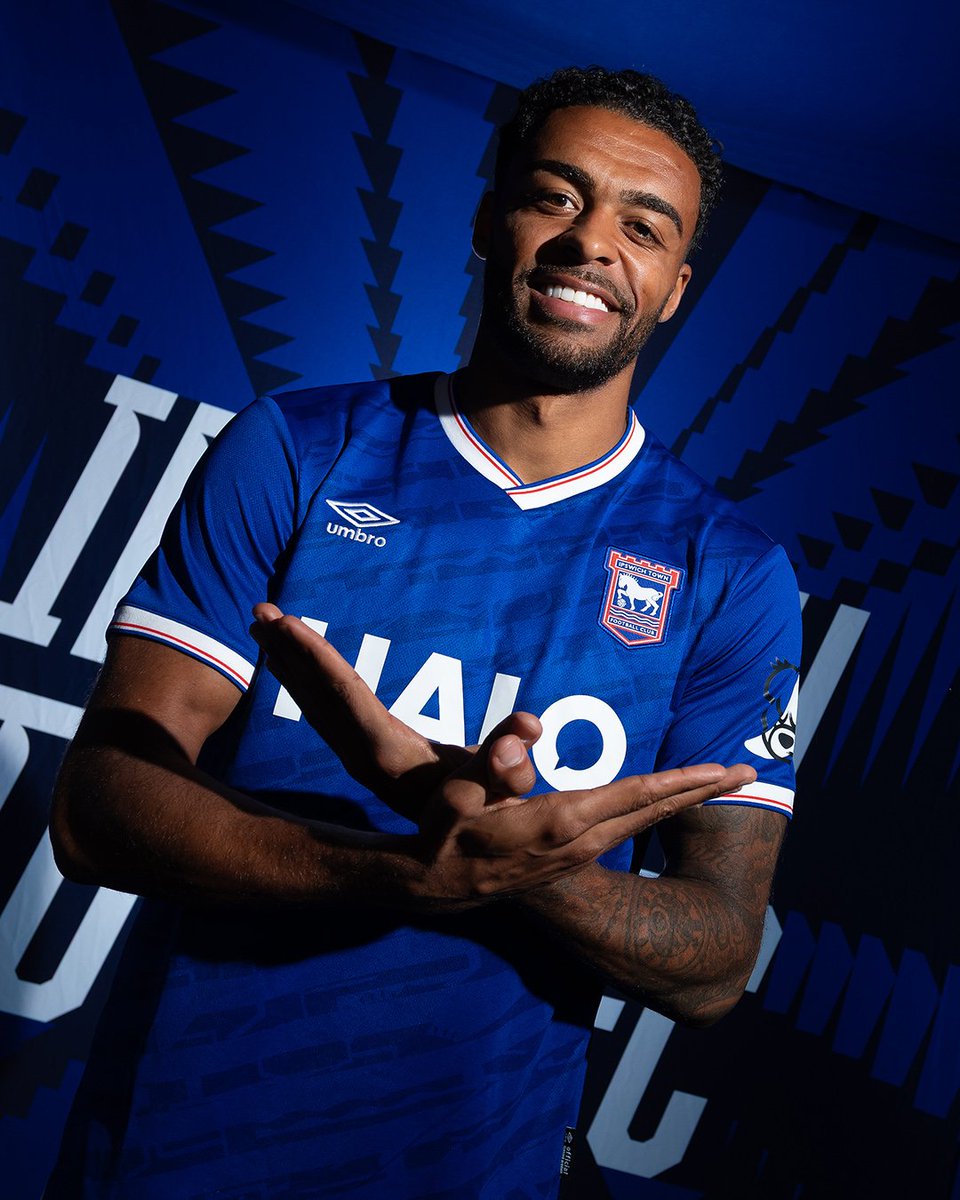 Darnell Furlong appreciation post ⚡️

Has been solid this season and in the last few weeks has showed us he is also our Chief Shithouser...

Sat Dembele down today, had Mason-Clark on a leash aganst Coventry. We simply love to see it.

#itfc