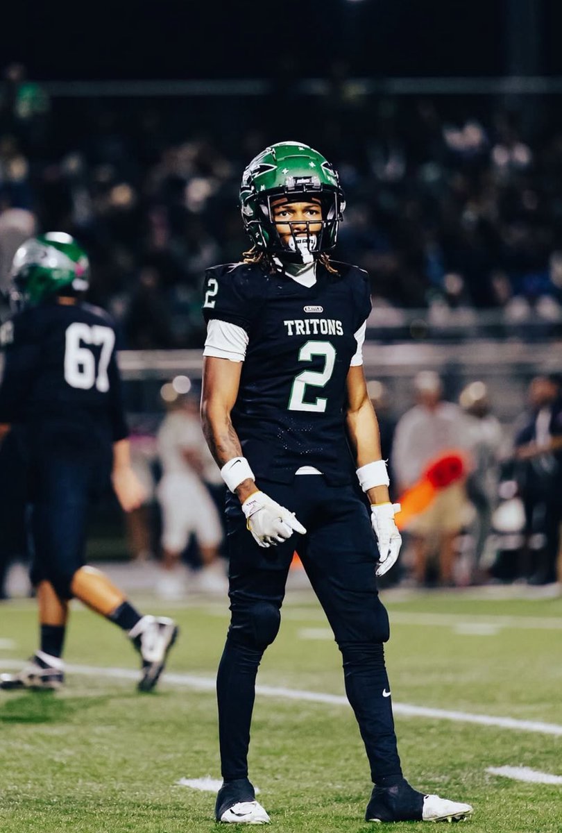 5'8 159 RB/ATH
Class of 2027 3.0 GPA
Pacifica HS (Oxnard, CA)
1479 All Purpose Yards (18 TD)
Juinor Season Highlights: hudl.com/v/2Sm8DL