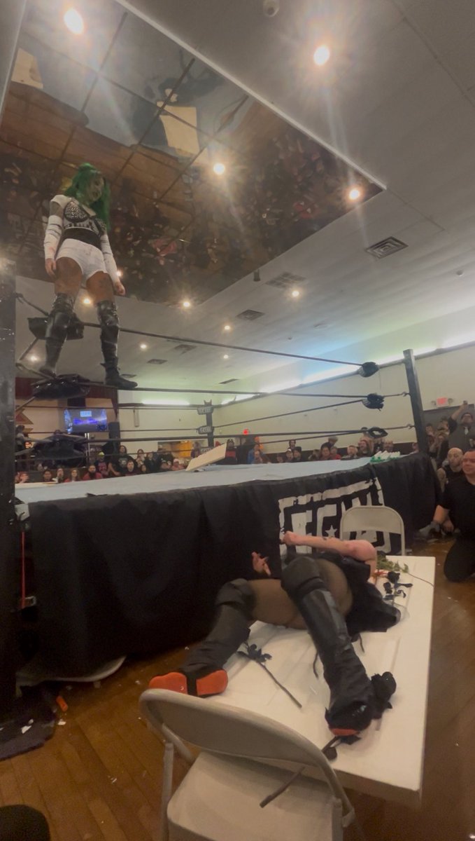 httpsbriefx's tweet image. i am never shutting up abt @HellsFavoritePK and @ShotziTCB match cause that shit was epic. might've been one of my fav matches ever 😋