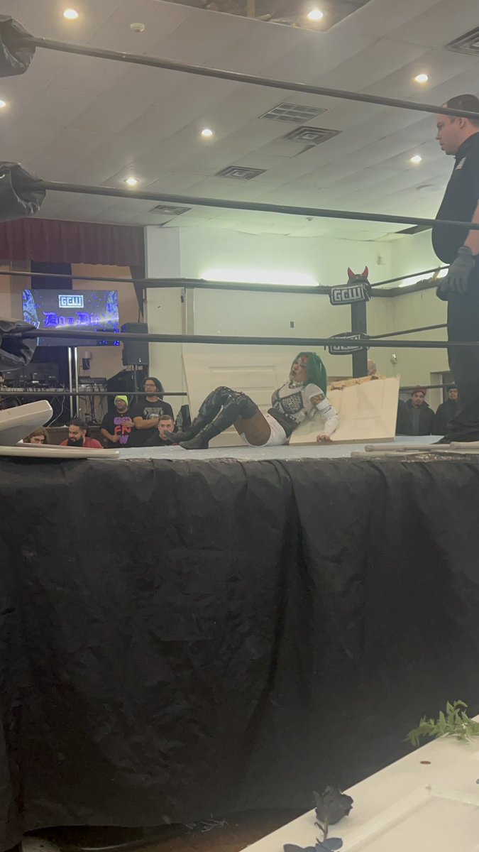 httpsbriefx's tweet image. i am never shutting up abt @HellsFavoritePK and @ShotziTCB match cause that shit was epic. might've been one of my fav matches ever 😋
