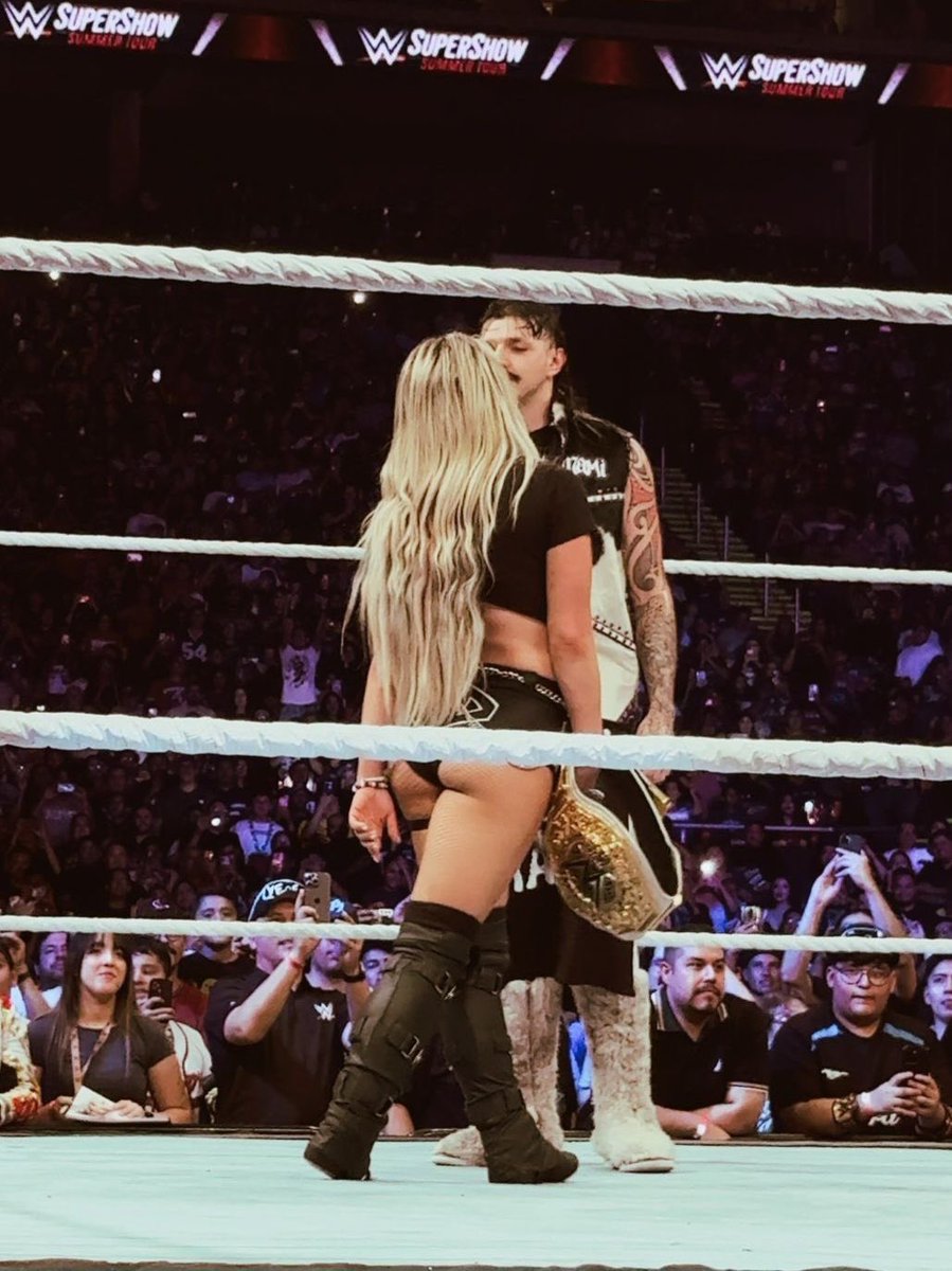 livmorgansitess's tweet image. 2026, the year of livdom 🫶🏼