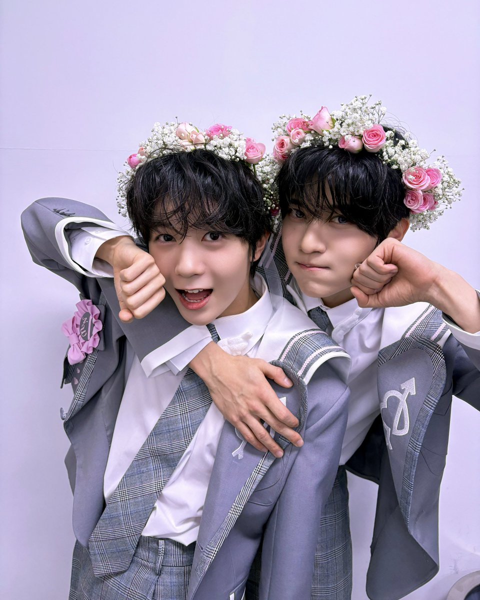 ohsicon's tweet photo. my Ryo is so cute, you must want to hug him, right? I get to hug him every day 🩷 https://t.co/ZJXmCYgANa