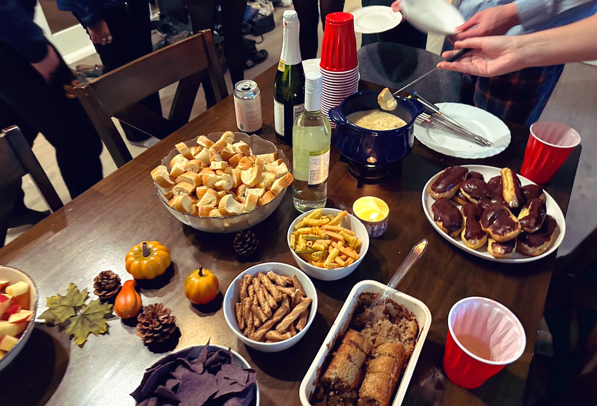 adele_bloch's tweet image. noticed a trend for a lack of enthusiasm toward holidays. days like new years and your birthday - times where you get to celebrate and be celebrated and feel hope and dream and wish. 

don’t let adulting let you lose your joy. it’s as if getting older means it’s less cool to have…