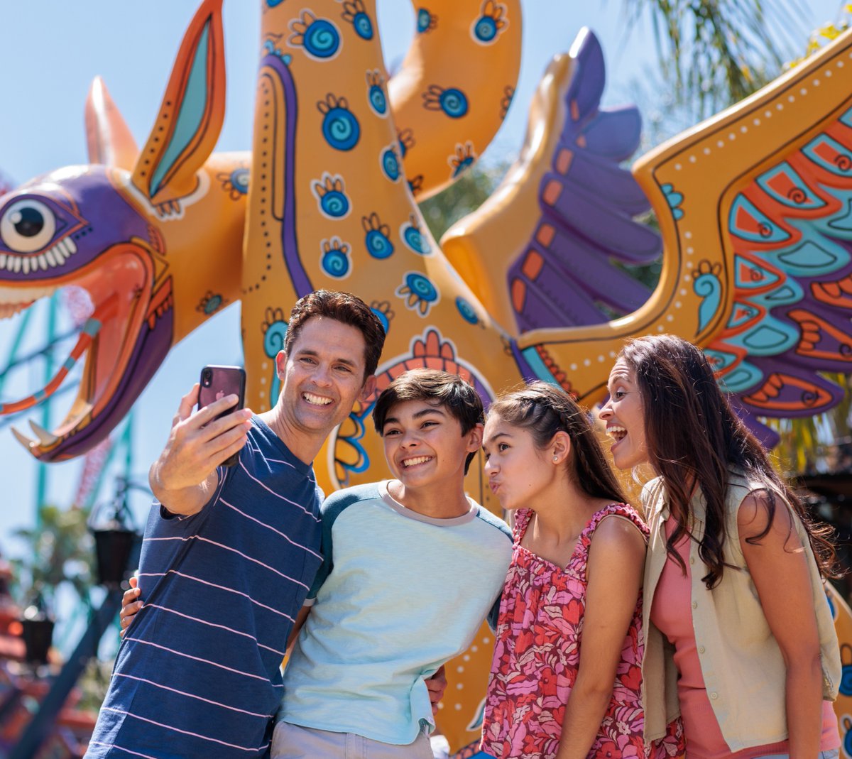 Knott's Berry Farm tweet media