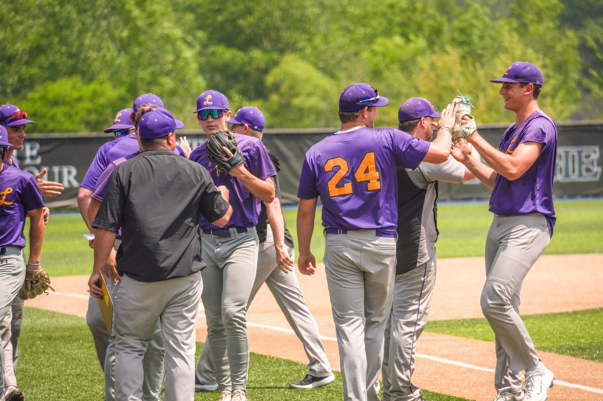 Lkwd_Baseball's tweet image. Happy New Year 🎆 ⚾️ 

👏🏻 Incredibly grateful for the lessons and moments from a historic 2025 season

🏆A team and year we will always remember at Lakewood Baseball 

🗓️Excited for the goals of a new season in 2026 (schedule release soon ⏳)

#RangerWay
