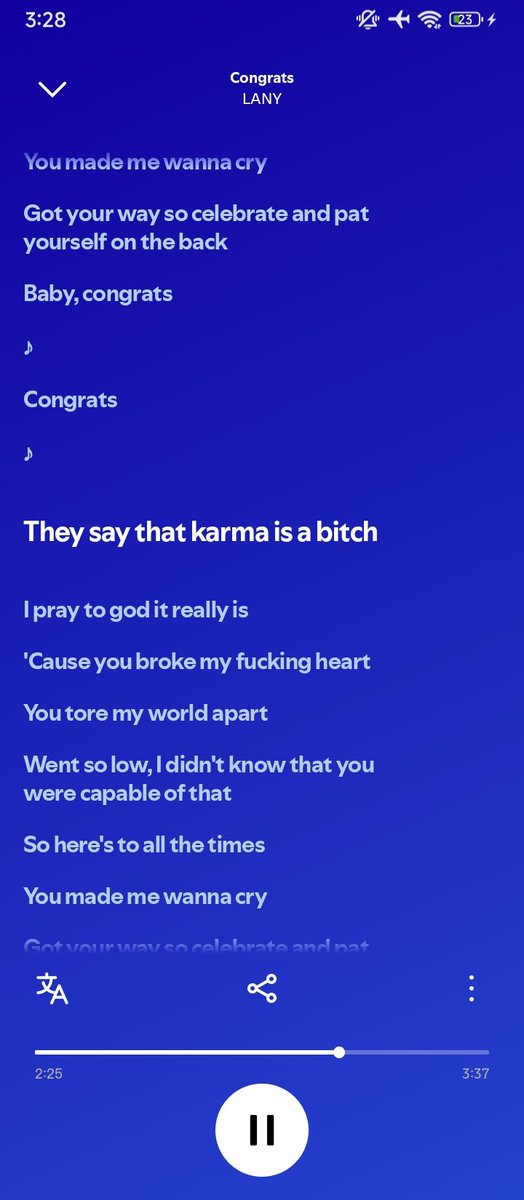 vanilleslatte's tweet photo. karma be with u🤮👋🏻 https://t.co/2mfwhQj0L9