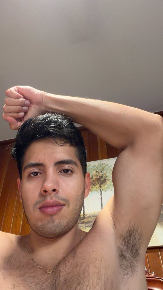 PapiChuloSecret's tweet image. No me afeito desde el 2025