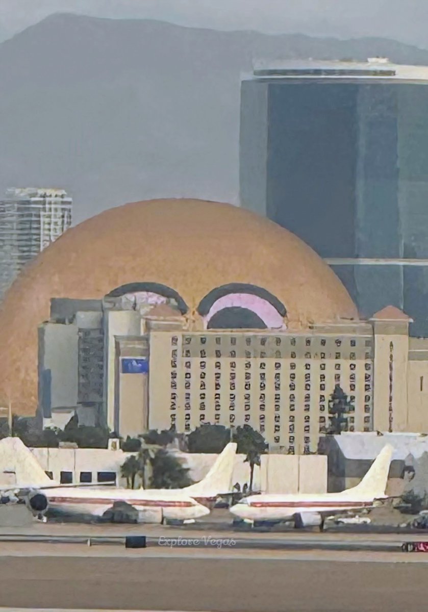 Las Vegas Locally 🌴 tweet media