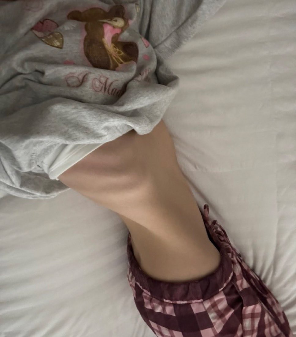 4st7lbMSP's tweet image. .⋆｡⋆🦋˚｡⋆｡˚☽˚｡⋆.
shtwt + edtwt intro
january pinned !
✎ 19 ✎ it/they ✎ 5'8
˚₊· ͟͟͞͞➳❥ sw 215 bmi 32
˚₊· ͟͟͞͞➳❥ lw 120 bmi 18
˚₊· ͟͟͞͞➳❥ cw 166 bmi 25
˚₊· ͟͟͞͞➳❥ ugw 70 bmi 10
-ˋˏ✄┈┈ censored sh pics
2 paranoid 4 bcs *°:⋆ₓₒ
୨⎯ looking 4 moots ⎯୧