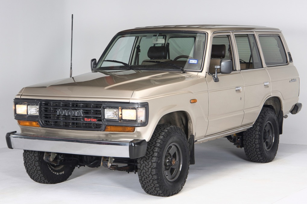 Bringatrailer's tweet photo. Now live at BaT Auctions: 1989 Toyota Land Cruiser HJ61. https://t.co/BB3QglyXcm https://t.co/Q7DJsf9KCD
