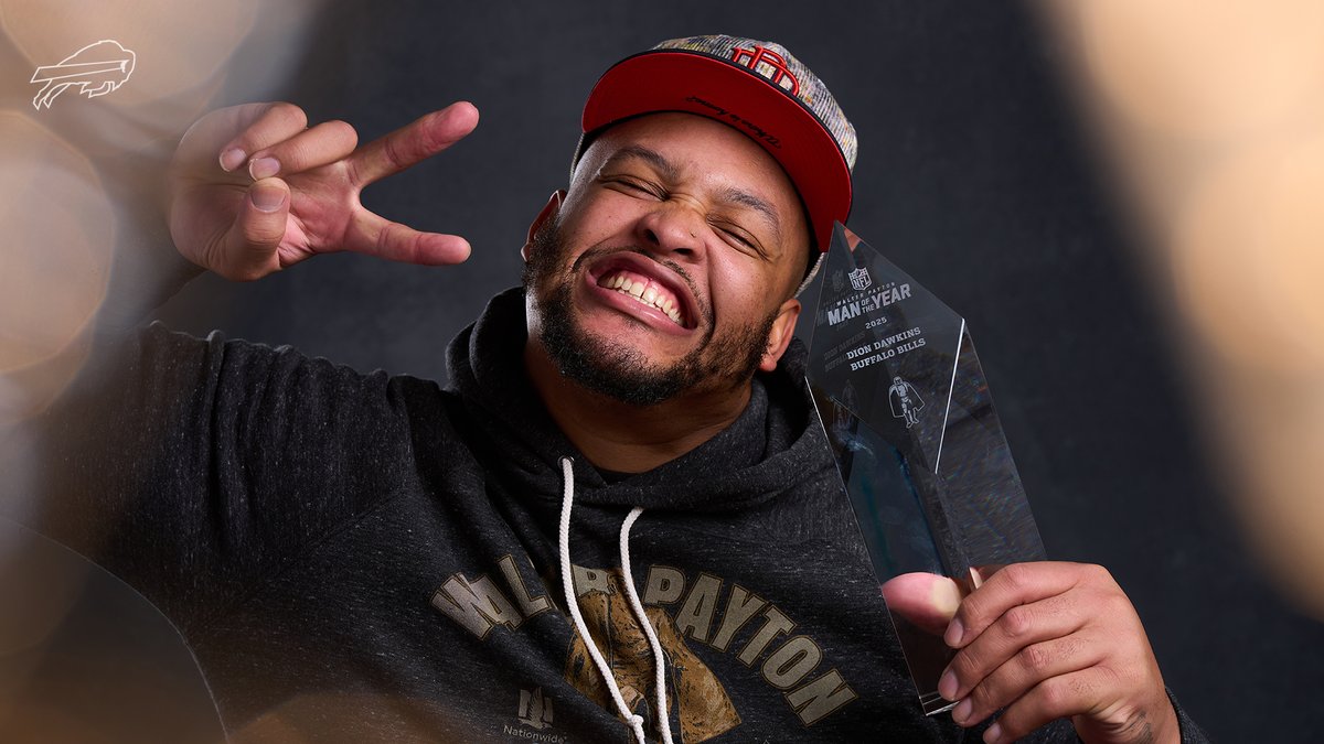 BuffaloBills's tweet image. It's DOUBLE VOTE day. ❄️

#WPMOYChallenge + @DDawkins66