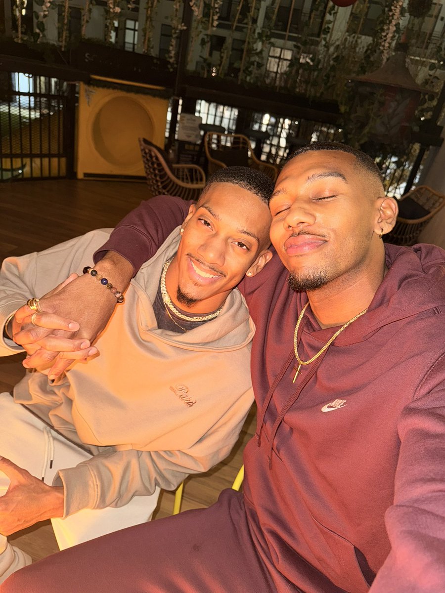 Kasaun & Amari tweet media