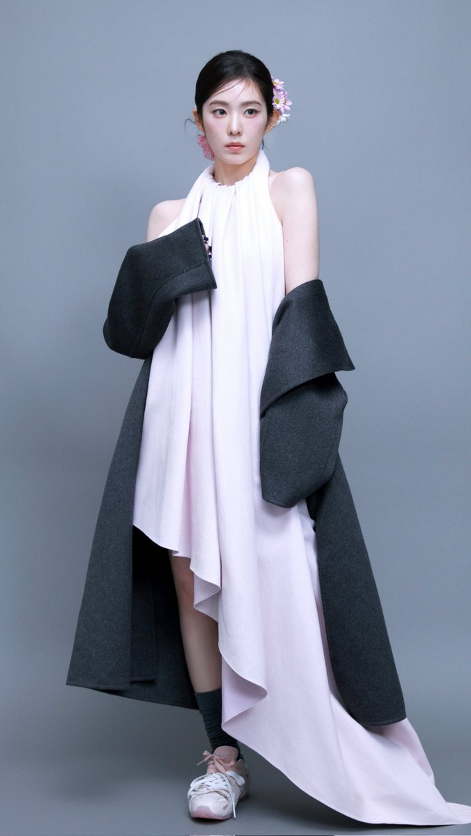 Artleus's tweet image. Wtb tawarin layout irene dari foto inii, thank uu #zonauang #zonaba