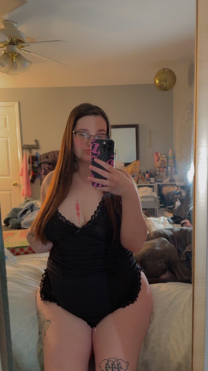 Someone cum spoil me🥵🥰