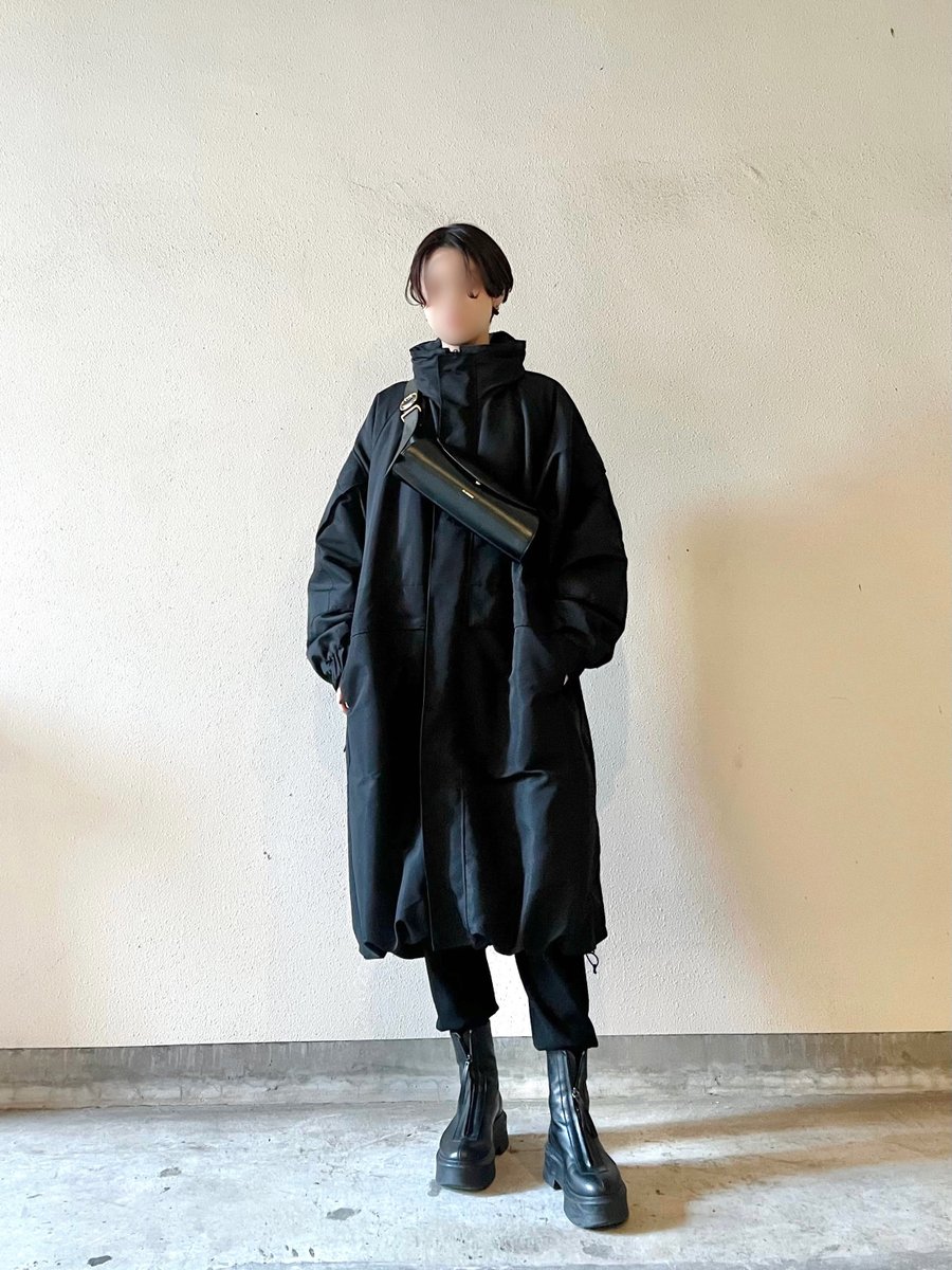 私の五条悟みたいな服はHYKE for BIOTOP
スタドカラーいいよね