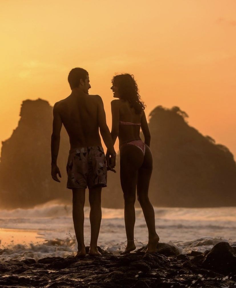 exyqween's tweet image. Um fato: sem ser o " jogador " mala, a Bruna Marquezine só pegou os colírios 🤌