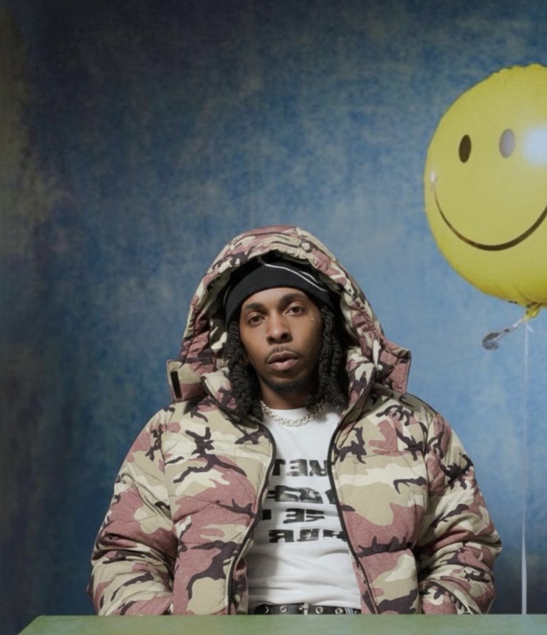 AcrylicPapi's tweet image. Happy New Year. 🎈