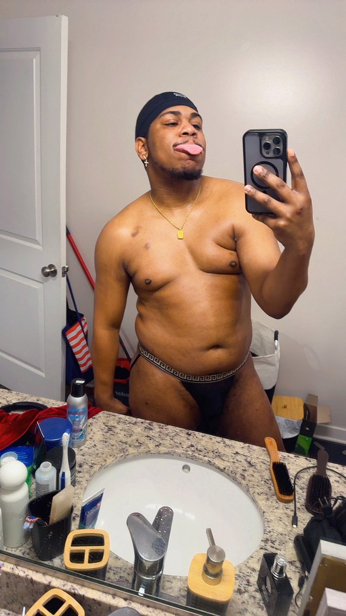 BIG TAYE 😈🫠 tweet media