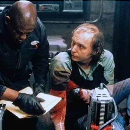 RSkarseth's tweet image. Luke Hasz looks like Dwight Yoakam in the Panic Room. Let it go my man 😂 #sugarbowl