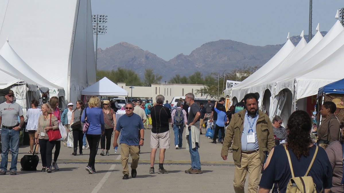 2026年のツーソンショーはルースをアメリカへ持ち込む際に関税がかかる影響もありリストを見ると宝石関係のショーでは出展者が減少している印象です。
日本からの出展者も多くは撤退です

一部、目的にしていた宝石会社が出展しておらず
正直とても残念😭