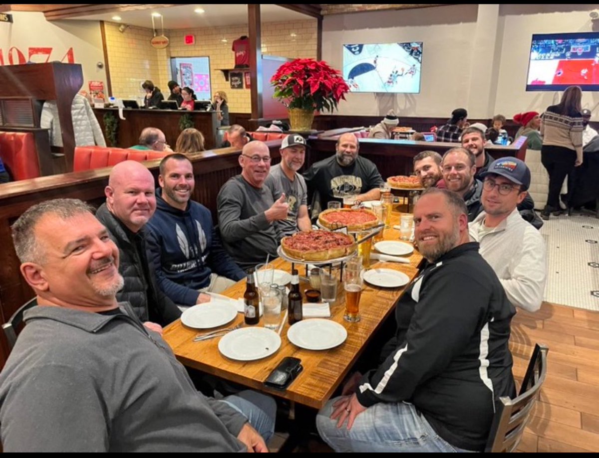 Mark Hoover tweet media