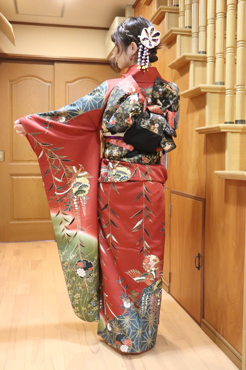 あと140人くらいでフォロワーさん2000人！
お誕生日までに達成したいなと思っています…

今年もアクション、ダンス、出演情報どんどん上げていきたいと思っておりますのでぜひ見届けてください🙇‍♀️
よろしくお願いします！
#着物 #振袖 #kimono
#役者