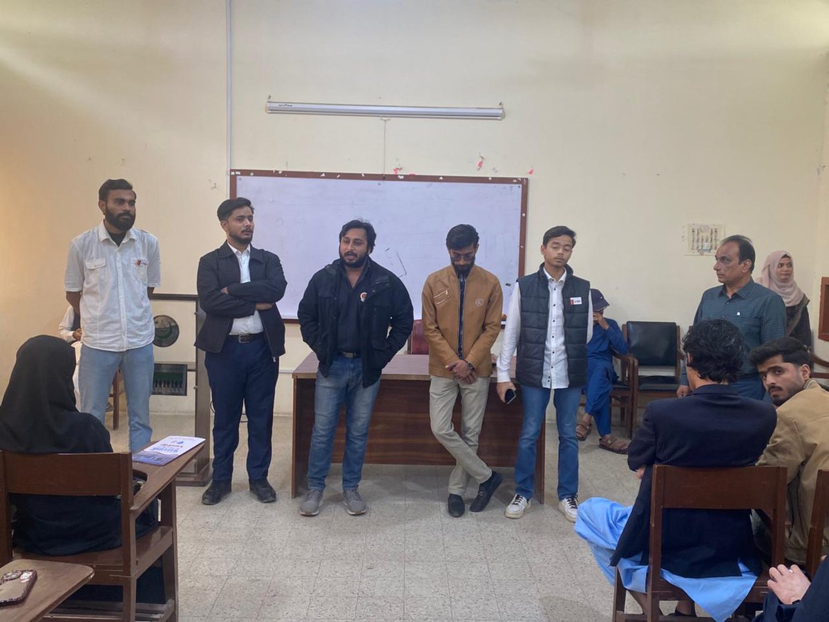 UOKAPMSO's tweet image. Orientation sessions were conducted by Karachi University Sector APMSO across various departments of the University of Karachi.

APMSO warmly welcomed all new students in their respective departments.

#KnowledgeForAll #APMSOServesKU
#SocialMediaCell #ApmsoKU #Team_APMSO