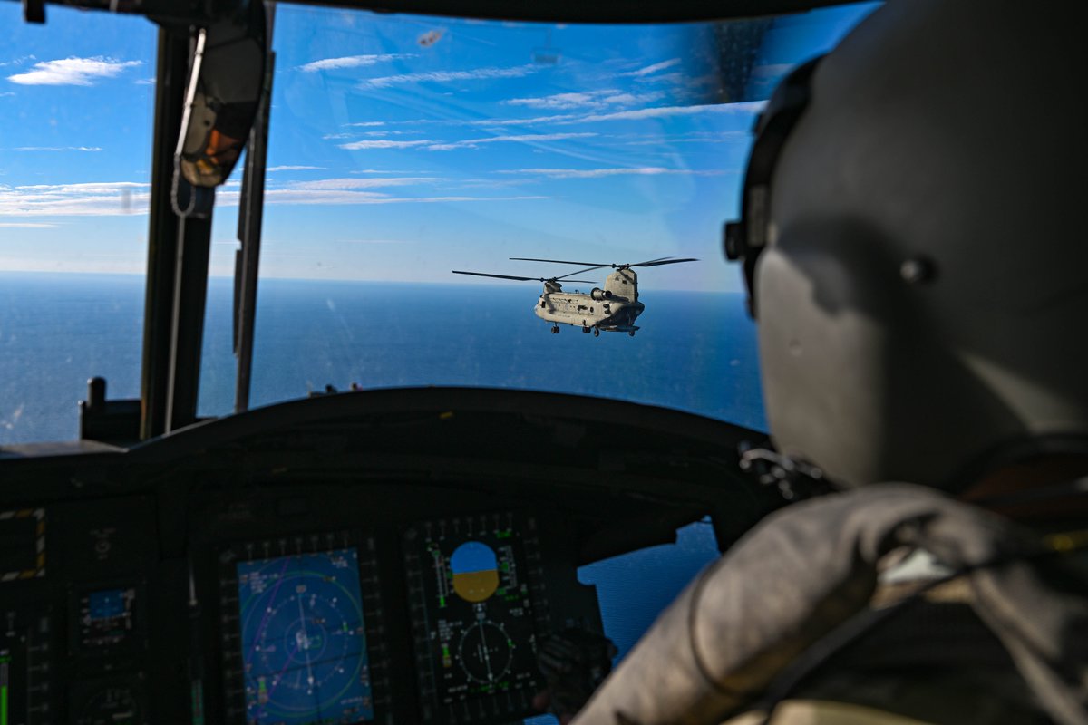 Southcom's tweet image. Aircrews assigned to @JTF_Bravo operate a pair of @USArmy CH-47 Chinooks while conducting a routine mission in the vicinity of Haiti Dec. 31, 2025, as part of #SOUTHCOM's support to the U.S. diplomatic mission in Port au Prince. 

As the command’s go-to expeditionary force, the…