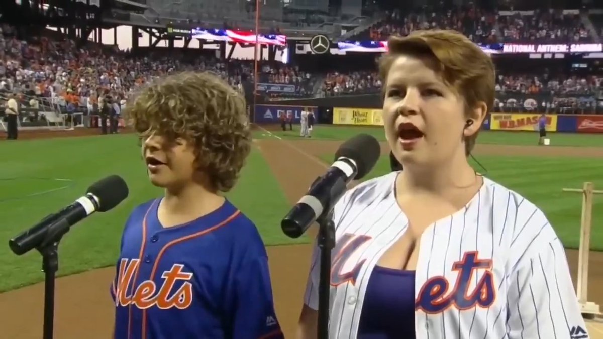Gaten Matarazzo -- aka Dustin from Stranger Things -- and his sister Sabrina sing the national anthem at a 2015 Mets game ⚾