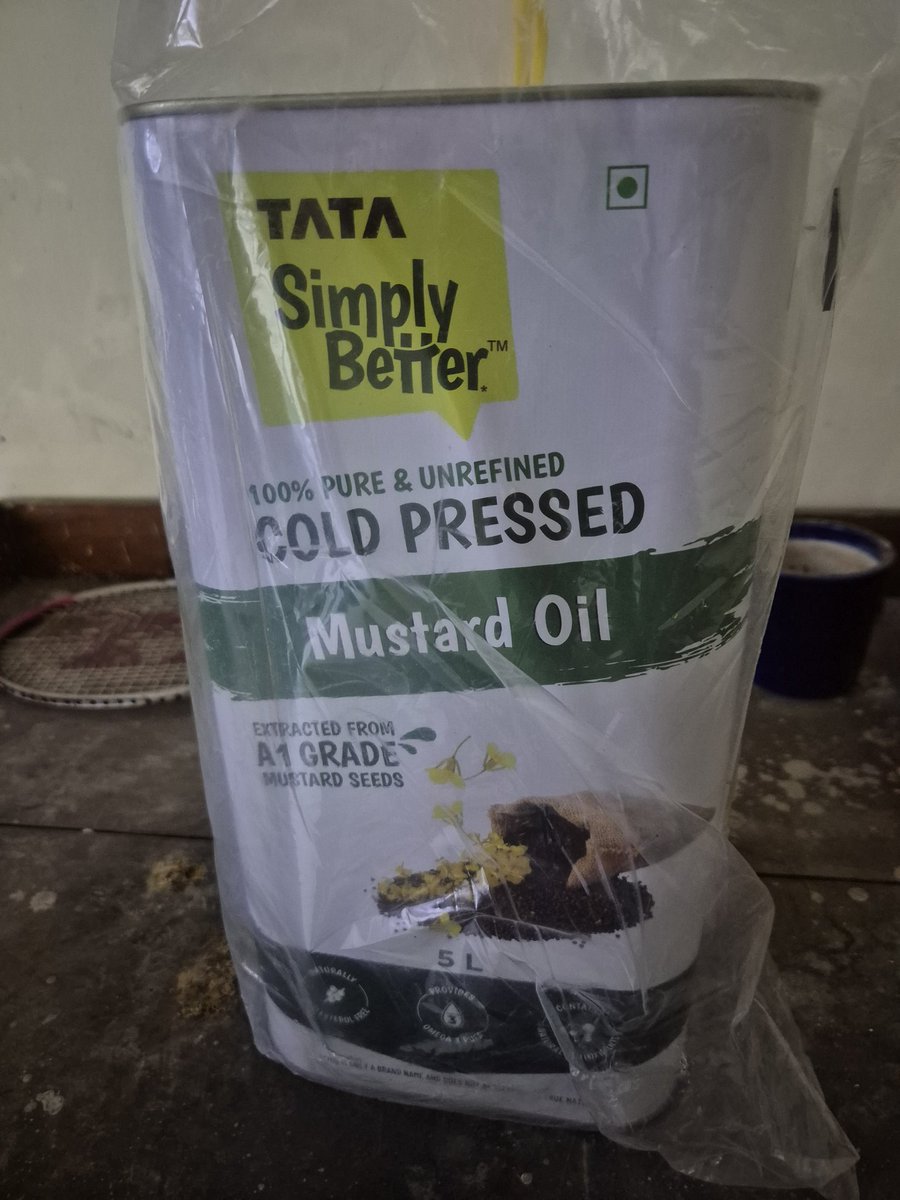 i_m__shiv's tweet photo. @SwiggyCares As i told you I am sharing the images again https://t.co/TtIWO0BdWk