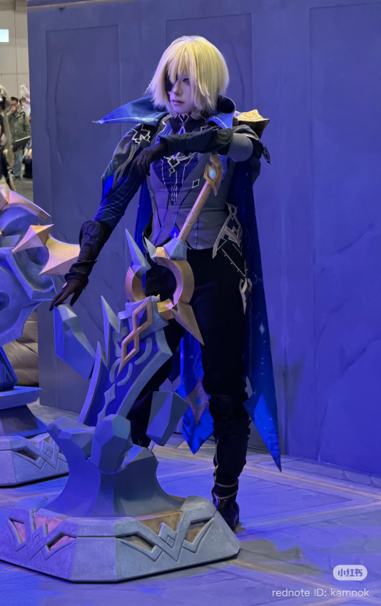 windorbs's tweet photo. THEY GOT ABYSS PRINCESS LUMINE AND DAINSLEIF POSING W THE SWORD AM I DREAMING https://t.co/HZ4Y1SReYe