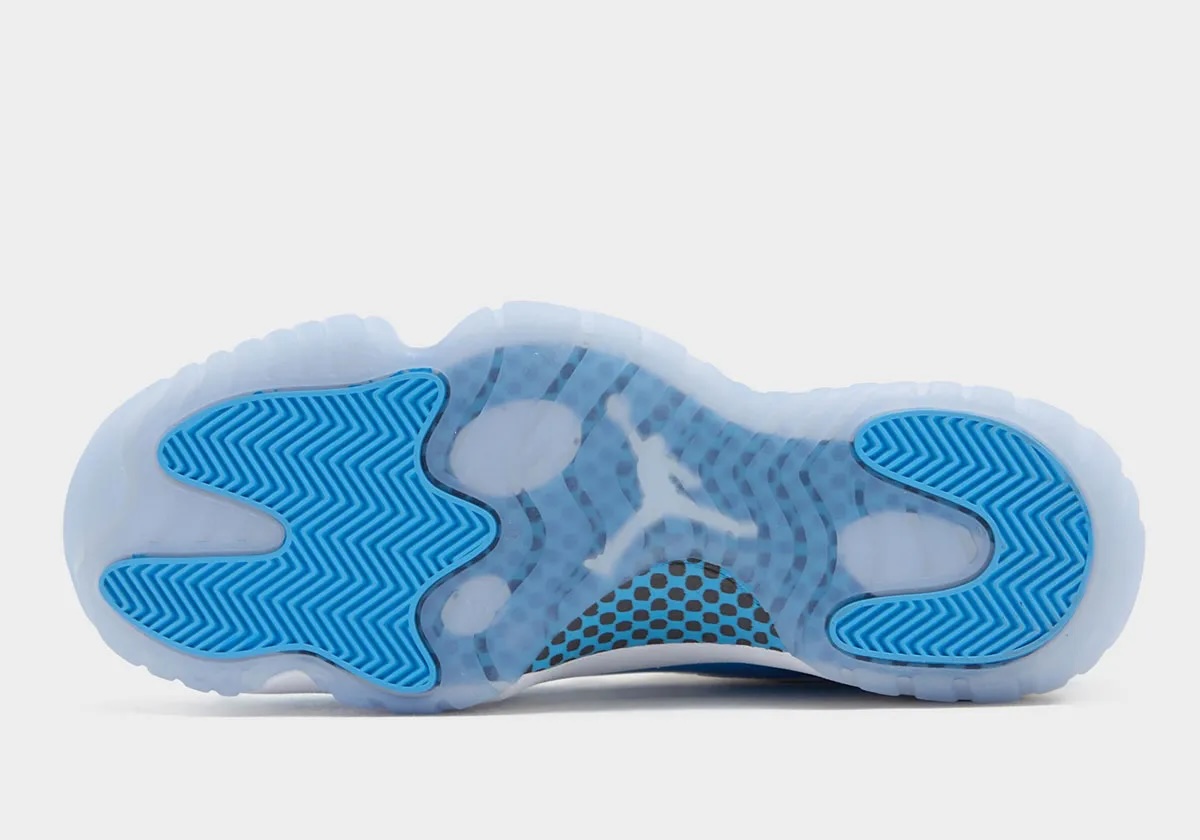 JustFreshKicks's tweet image. FIRST LOOK: Air Jordan 11 Low "University Blue" (2026) 🥶