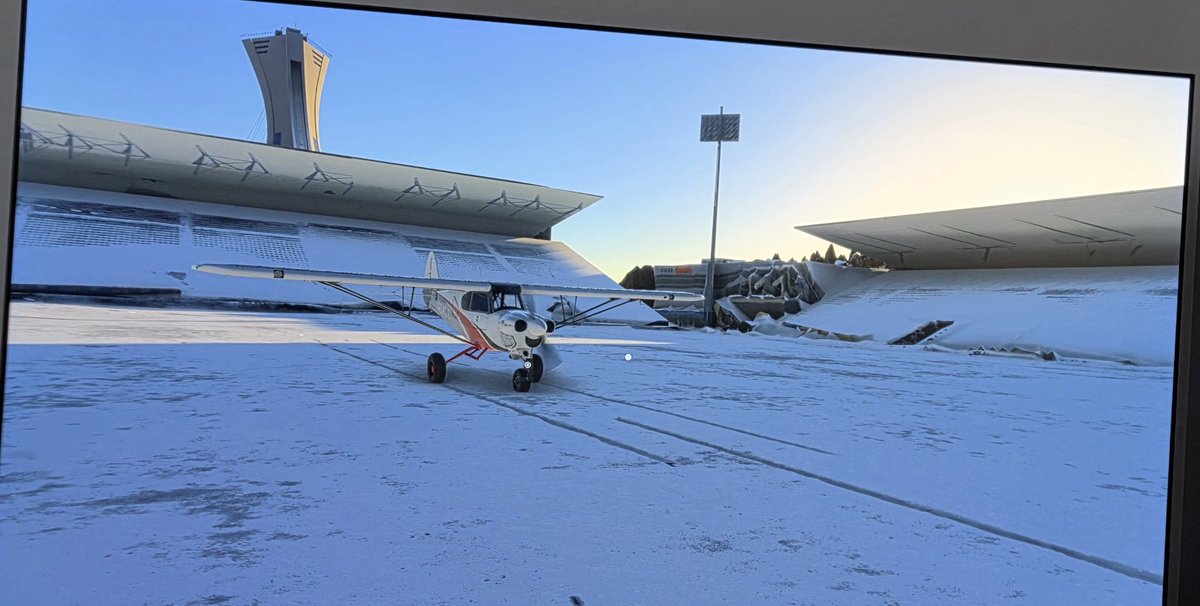 J'espère que le <a href="/cfmontreal/">CF Montréal</a> ne m'en voudra pas trop d'avoir attérit sur leur terrain😬

#FlightSimulator #CFMTL