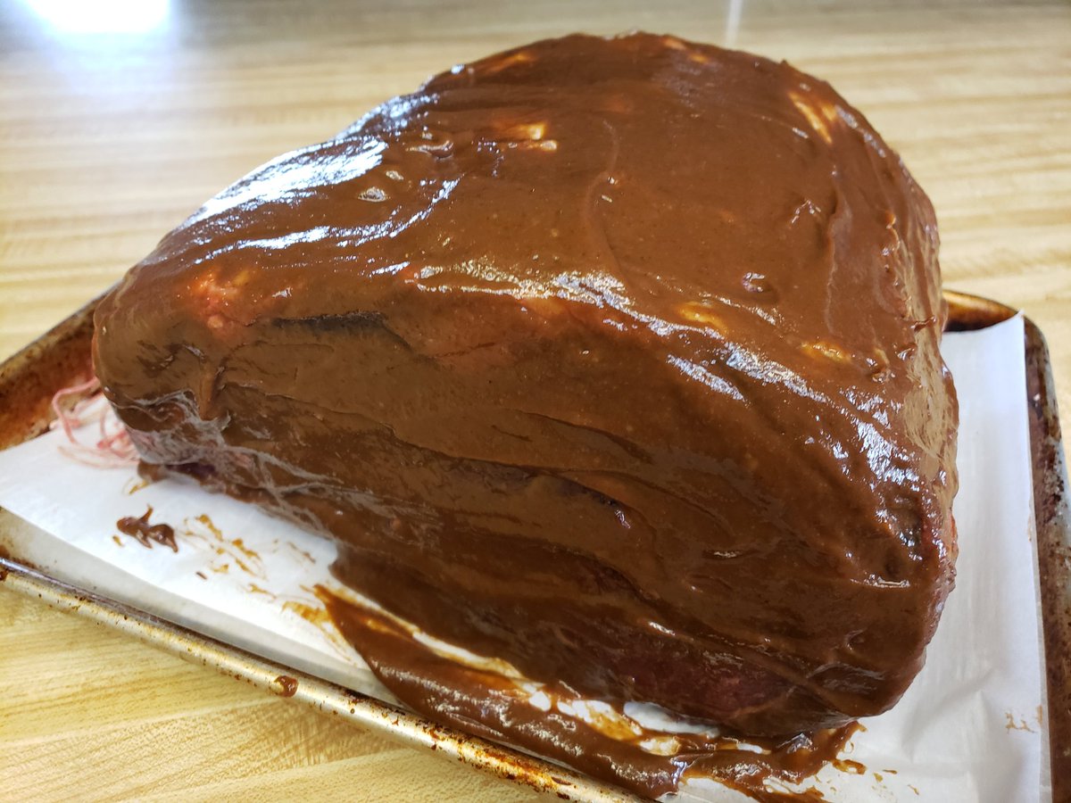 Ruby9Dark's tweet image. Aged 2 days, wet rub for 1 day, dry rub for 1 day, sous vide for 12 hours and then bathed in piping hot beef tallow. It cut like butter and was full of flavor. Happy New Year!