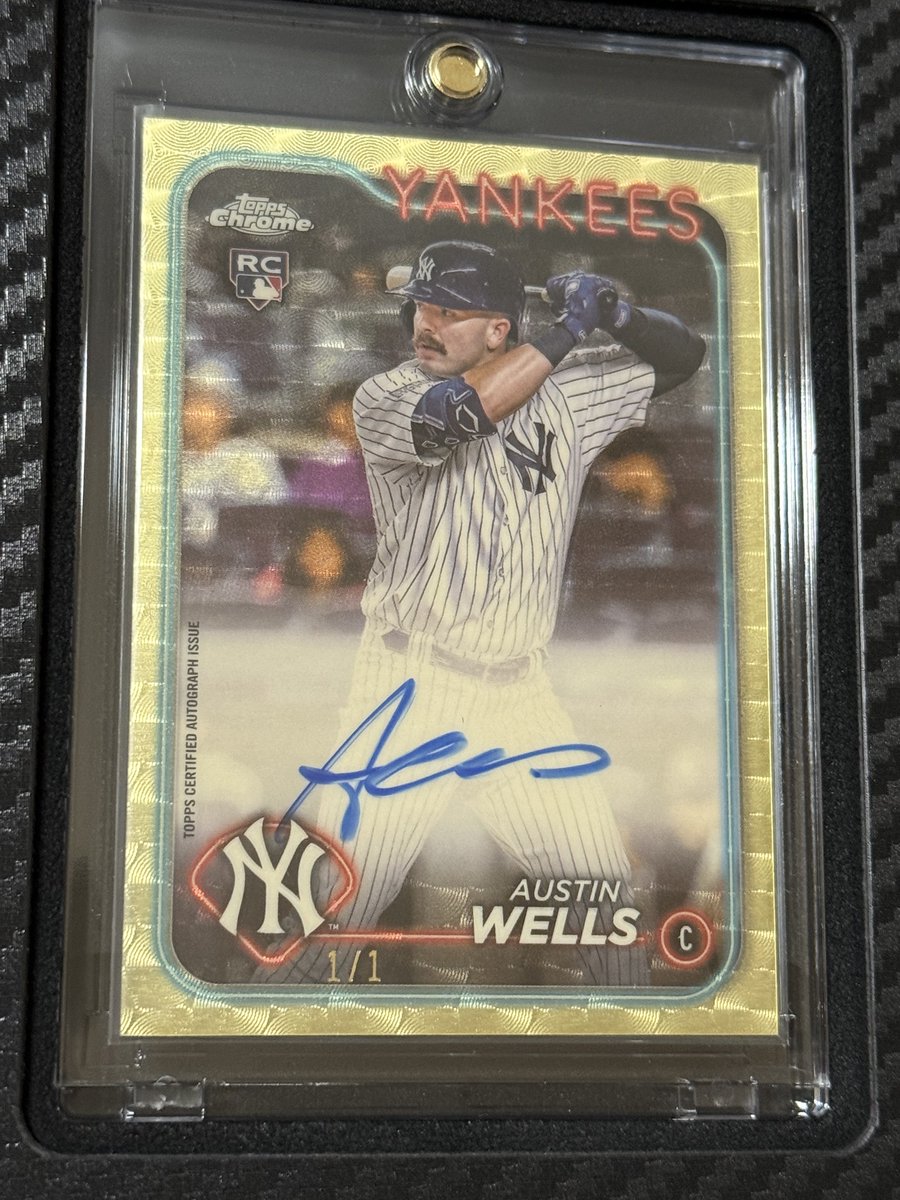 MiStroCards tweet media