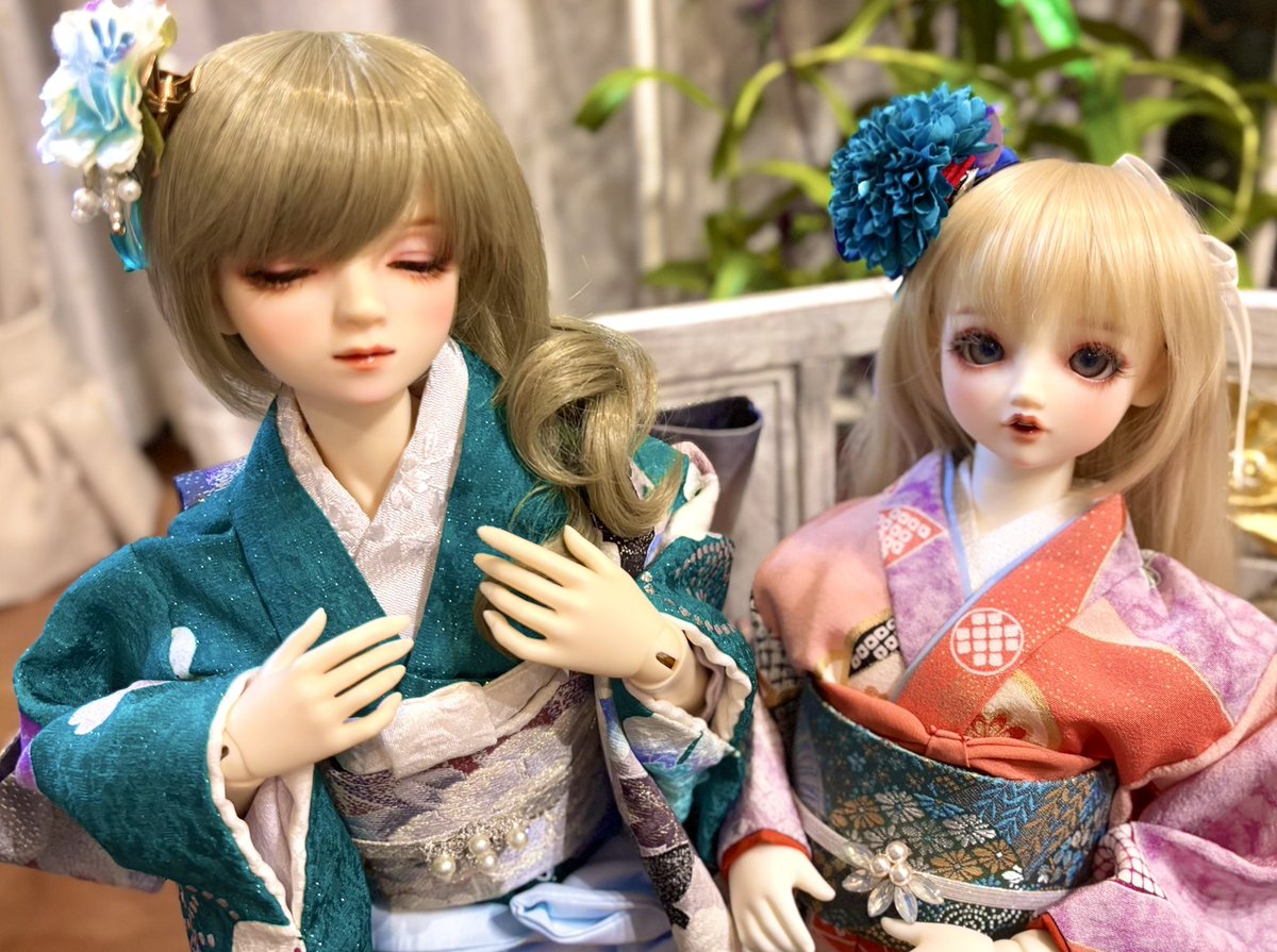 おはようございます！
お雑煮もおせちも美味しくて太っちゃう🤤

美しすぎる我が家のお嬢様たち🥰
#おはドル #うちのこかわいい #着物花凛　#仕立て屋ばろっく