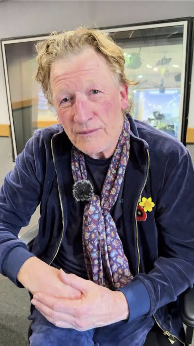 MarkyHop's tweet image. That’s Geoff Bell from ‘The Business’ all day #thetraitors