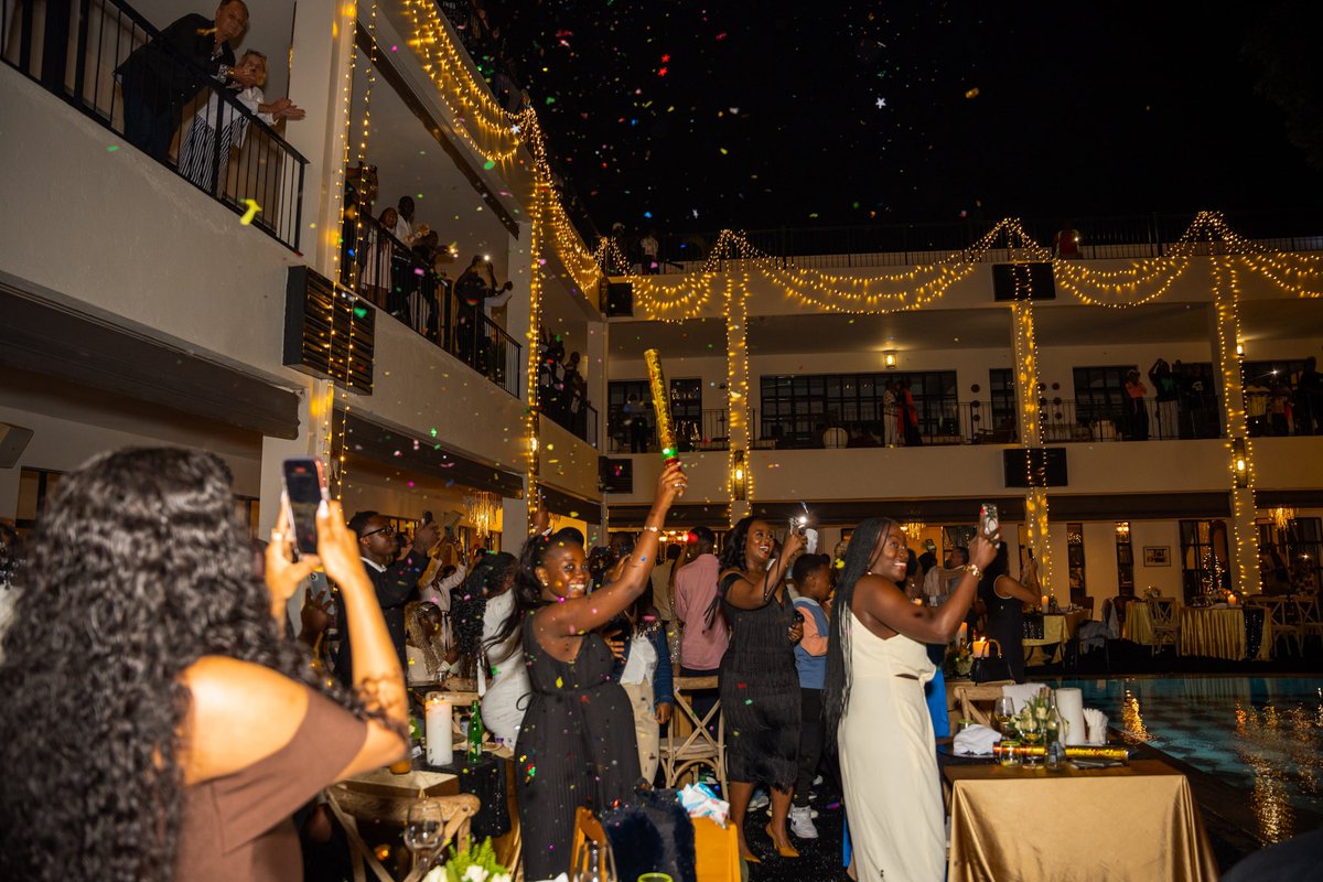 Latitude 0° tweet media